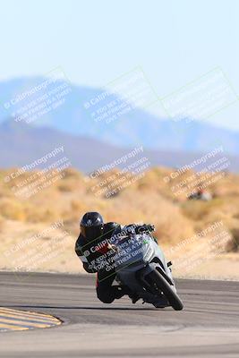 media/Jan-10-2025-CVMA Friday Practice (Fri) [[489e0da257]]/Group 4 and Trackday/Session 4 (Turn 16)/